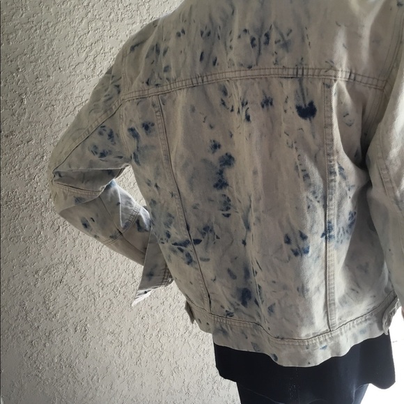 Nwt FREE PEOPLE JONES TIEDYE BLUE DENIM JACKET - Picture 8 of 11